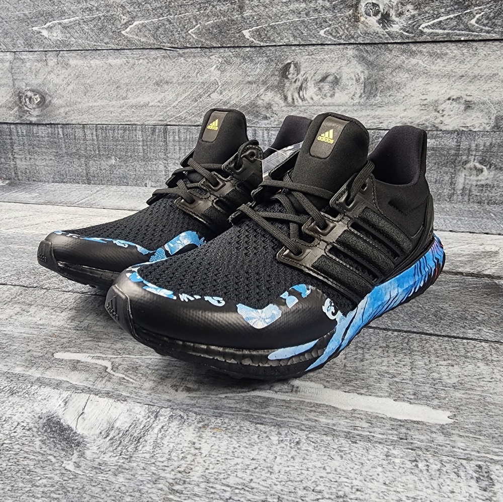 Adidas Ultraboost  DNA Men 7.5 Women 8.5
